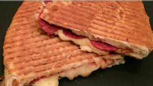 KARIŞIK TOST YARIM